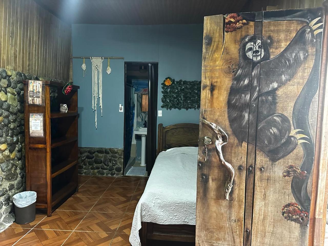 Hostel Rustico Marabi Tárcoles Exteriör bild